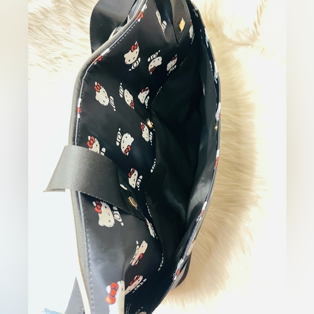 Hello Kitty Tote Bag - Picture 3 of 5